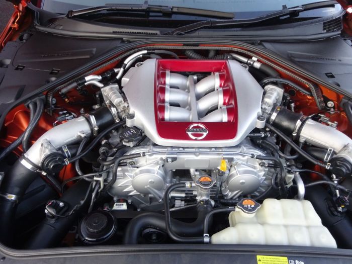 Nissan GT-R 3.8 Recaro 2dr Auto Coupe Petrol Gold