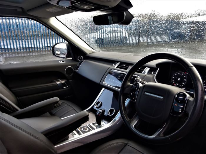 Land Rover Range Rover Sport 3.0 SDV6 HSE SVR STYLING PACK BLACK DIAMOND EDITION LATEST SHAPE LR WARRANTY PAN ROOF DVD TV Estate Diesel Red