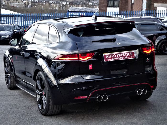 Jaguar F-pace 3.0d V6 S AWD 300 PS AP-GTS WIDEBODY ASV PAN ROOF MASSIVE SPECIFICATION BLACK DIAMOND PACK Estate Diesel Black