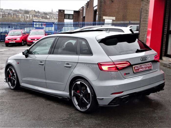 Audi RS3 2.5 Quattro 5dr S Tronic NARDO GREY HUGH SPEC PAN ROOF RED STITCHED BUCKET LEATHER SPORTS EXHAUSTS Hatchback Petrol Grey
