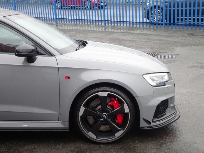 Audi RS3 2.5 Quattro 5dr S Tronic NARDO GREY HUGH SPEC PAN ROOF RED STITCHED BUCKET LEATHER SPORTS EXHAUSTS Hatchback Petrol Grey