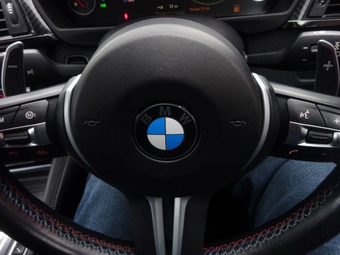 BMW M3 3.0 M3 4dr DCT HUGH SPEC HEADS UP DISPLAY SUNROOF REVERSE CAMERA Saloon Petrol Blue