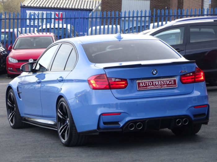 BMW M3 3.0 M3 4dr DCT HUGH SPEC HEADS UP DISPLAY SUNROOF REVERSE CAMERA Saloon Petrol Blue
