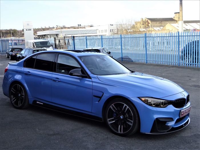 BMW M3 3.0 M3 4dr DCT HUGH SPEC HEADS UP DISPLAY SUNROOF REVERSE CAMERA Saloon Petrol Blue