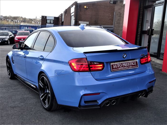 BMW M3 3.0 M3 4dr DCT HUGH SPEC HEADS UP DISPLAY SUNROOF REVERSE CAMERA Saloon Petrol Blue