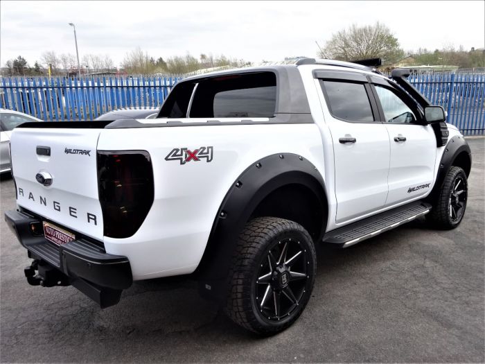 Ford Ranger Pick Up Double Cab Wildtrak 3.2 TDCi 200 Auto ROGUE EDITION +VAT Pick Up Diesel White
