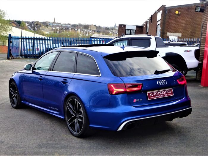 Audi RS6 4.0T FSI Quattro Tip Auto SEPANG BLUE PEARL EFFECT WITH AUDI WARRANTY AND HUGH SPEC Estate Petrol Blue