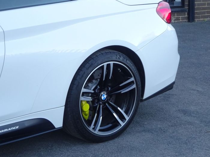 BMW M4 3.0 2dr DCT M4 GTS PACK LOW MILEAGE CARBON M PERFORMANCE PACKAGE FBMWSH Convertible Petrol White