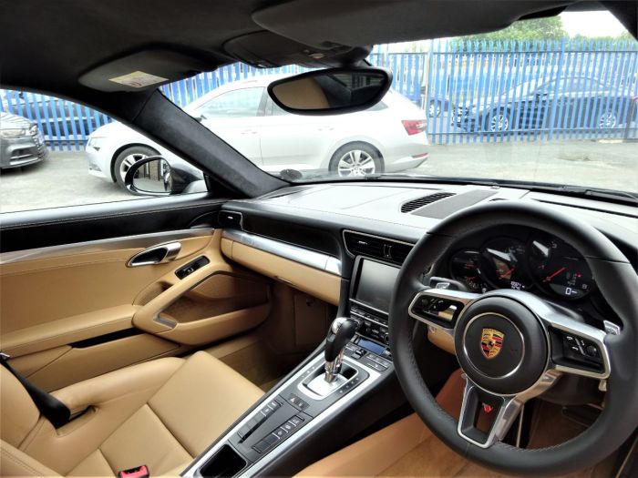Porsche 911 3.4 991 2dr PDK WITH HUGH SPEC BUCKETS LOW MILEAGE OVER 12K WORTH OF EXTRAS Coupe Petrol Black