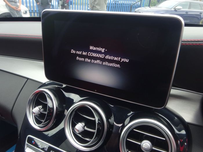 Mercedes-Benz C Class 4.0 C63 Premium 4dr Auto EDITION 1 UPGRADES PANORAMIC SUNROOF Saloon Petrol White