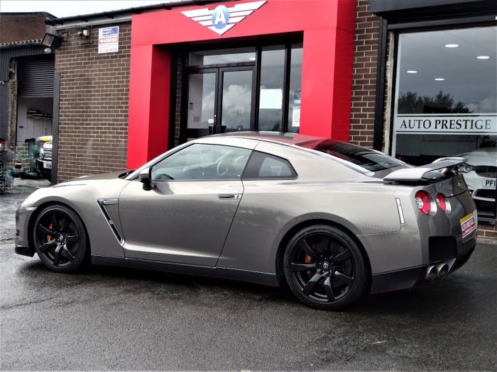 Nissan GT-R 3.8 GT-R PREMIUM EDITION S-A STANDARD CAR LOW OWNERS 60 REG GARAGED CAR Coupe Petrol Silver