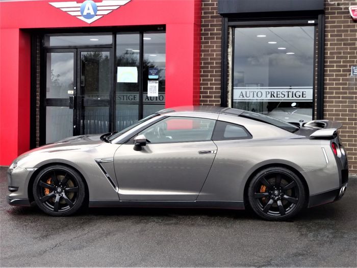 Nissan GT-R 3.8 GT-R PREMIUM EDITION S-A STANDARD CAR LOW OWNERS 60 REG GARAGED CAR Coupe Petrol Silver