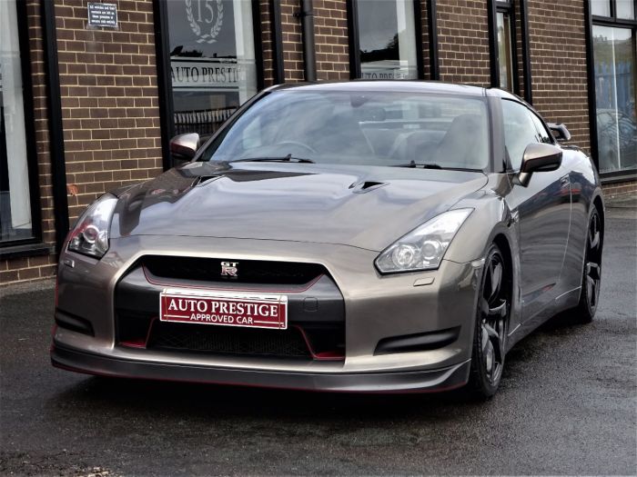 Nissan GT-R 3.8 GT-R PREMIUM EDITION S-A STANDARD CAR LOW OWNERS 60 REG GARAGED CAR Coupe Petrol Silver