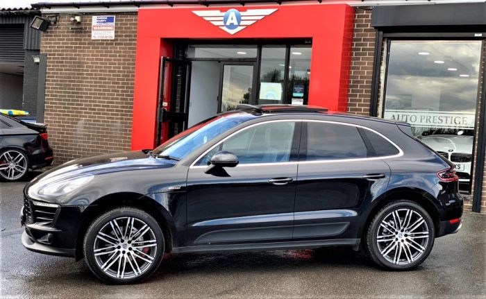 Porsche Macan 3.0 S Diesel 5dr PDK Estate Diesel Black