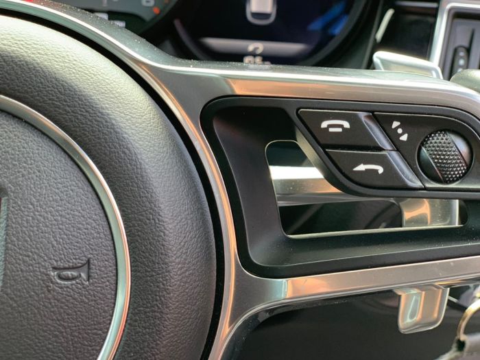 Porsche Macan 3.0 S Diesel 5dr PDK Estate Diesel Black