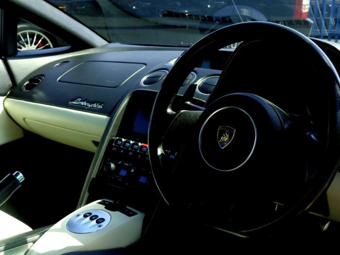 Lamborghini Gallardo 5.0 SPYDER E-GEAR WITH EXTRAS RARE GULLWING DOORS EXTENSIVE HISTORY FILE VERY HIGH SPEC Convertible Petrol Black