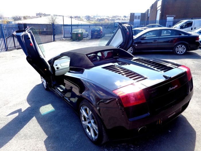 Lamborghini Gallardo 5.0 SPYDER E-GEAR WITH EXTRAS RARE GULLWING DOORS EXTENSIVE HISTORY FILE VERY HIGH SPEC Convertible Petrol Black