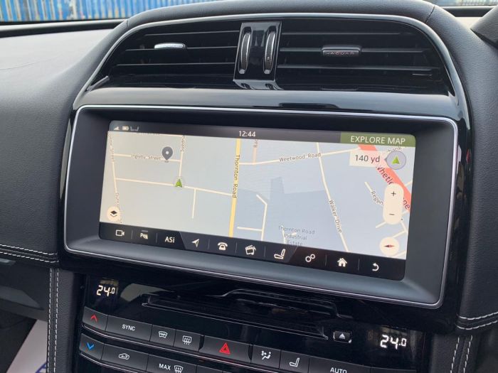 Jaguar F-pace 3.0d V6 S 5dr Auto AWD GTS UPGRADES PANROOF REAR ENTERTAINMENT Estate Diesel Grey