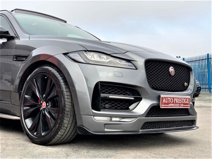 Jaguar F-pace 3.0d V6 S 5dr Auto AWD GTS UPGRADES PANROOF REAR ENTERTAINMENT Estate Diesel Grey