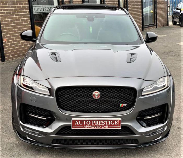 Jaguar F-pace 3.0d V6 S 5dr Auto AWD GTS UPGRADES PANROOF REAR ENTERTAINMENT Estate Diesel Grey