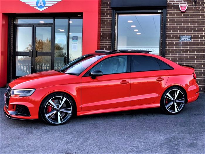 Audi RS3 2.5 TFSI RS 3 Quattro 4dr S Tronic HIGH SPEC BEST COLOUR COMBINATION Saloon Petrol Red