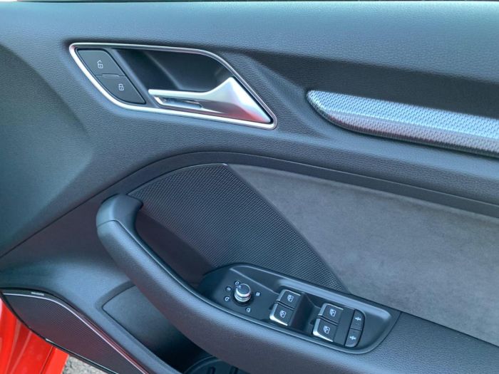 Audi RS3 2.5 TFSI RS 3 Quattro 4dr S Tronic HIGH SPEC BEST COLOUR COMBINATION Saloon Petrol Red