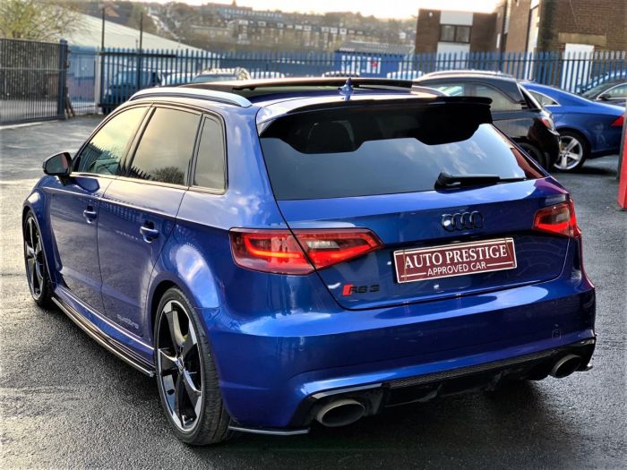 Audi RS3 2.5 TFSI RS 3 Quattro 5dr S Tronic PANROOD DYNAMIC PACK Hatchback Petrol Blue