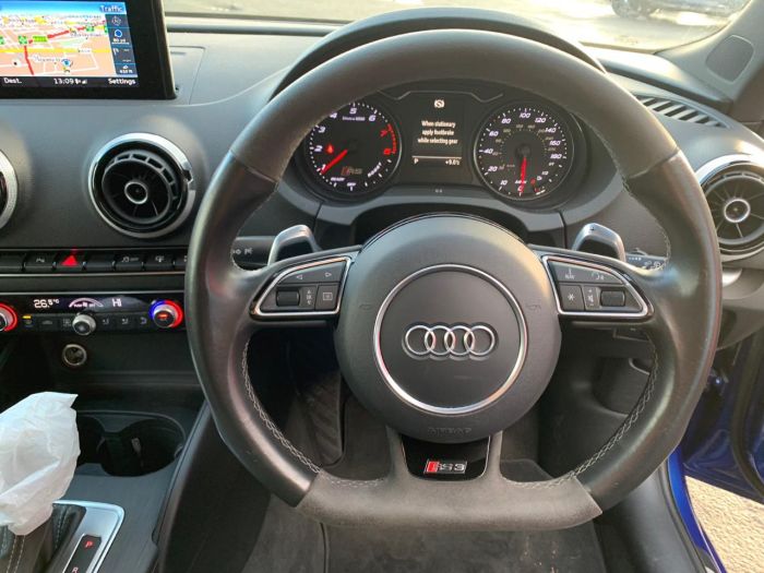 Audi RS3 2.5 TFSI RS 3 Quattro 5dr S Tronic PANROOD DYNAMIC PACK Hatchback Petrol Blue
