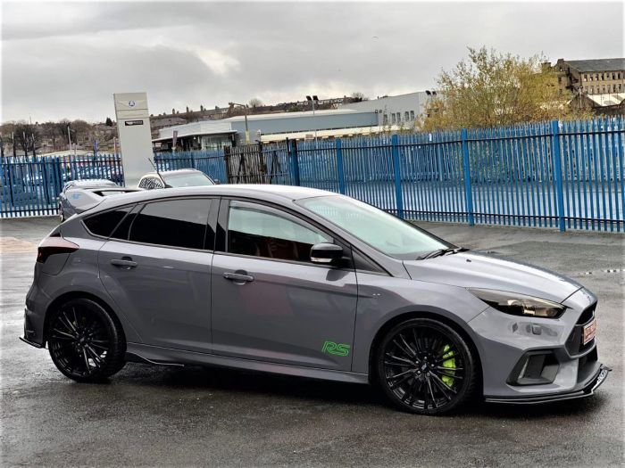 Ford Focus RS 2.3 EcoBoost 5dr LUX PACK SAT NAV 19"ALLOYS Hatchback Petrol Grey