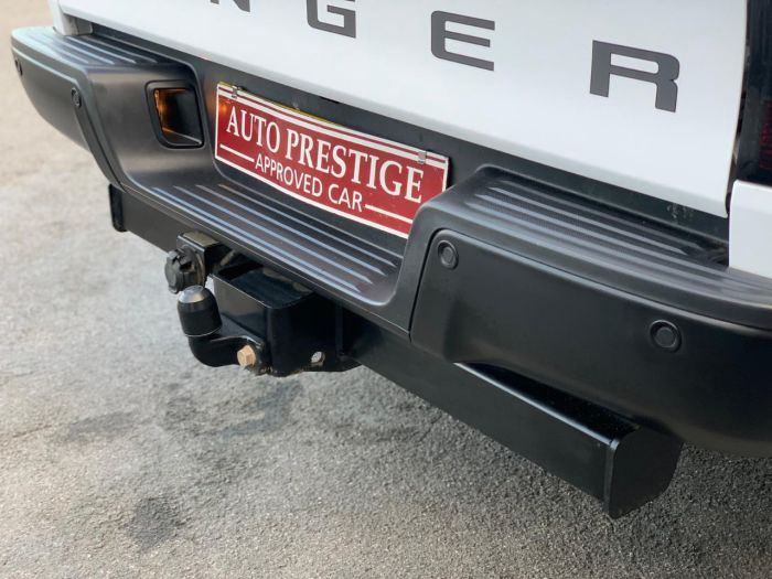 Ford Ranger Pick Up Double Cab Wildtrak 3.2 TDCi 200 Auto HUGE UPGRADES NO VAT BESPOKE Pick Up Diesel White
