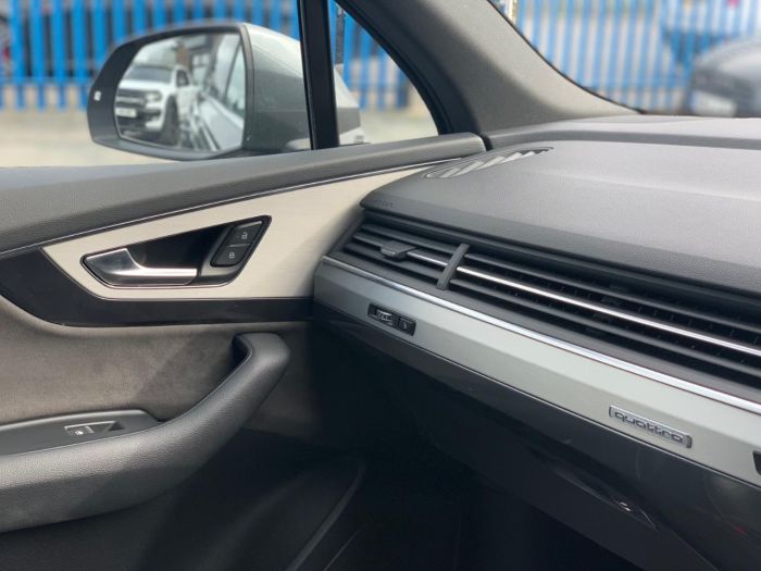 Audi Q7 3.0 TDI 218 Quattro S Line 5dr Tip Auto Estate Diesel Grey