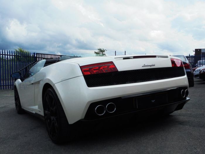 Lamborghini Gallardo 5.2 LP 560-4 SPIDER FACELIFT MODEL WITH PERFORMANTE SPECIFICATION Convertible Petrol Pearl White