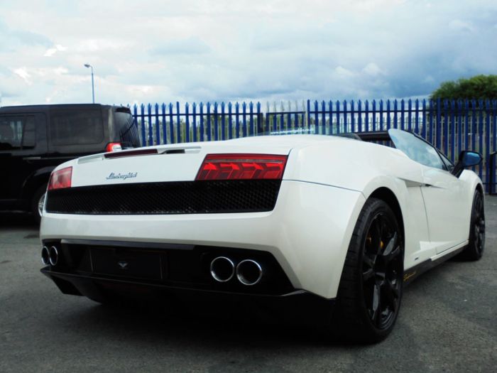 Lamborghini Gallardo 5.2 LP 560-4 SPIDER FACELIFT MODEL WITH PERFORMANTE SPECIFICATION Convertible Petrol Pearl White