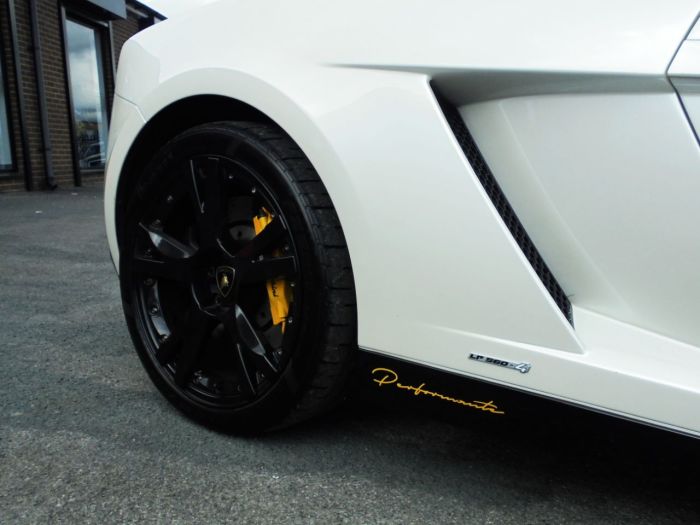 Lamborghini Gallardo 5.2 LP 560-4 SPIDER FACELIFT MODEL WITH PERFORMANTE SPECIFICATION Convertible Petrol Pearl White