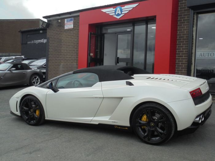 Lamborghini Gallardo 5.2 LP 560-4 SPIDER FACELIFT MODEL WITH PERFORMANTE SPECIFICATION Convertible Petrol Pearl White