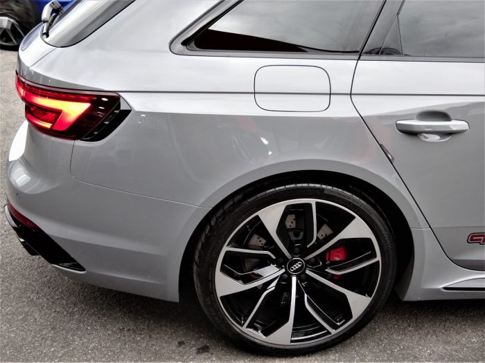 Audi RS4 2.9 TFSI Quattro 5dr Tip tronic AS NEW MASSIVE SPEC WITH NEARLY ALL OPTIONS VATQ Estate Petrol Nardo Grey