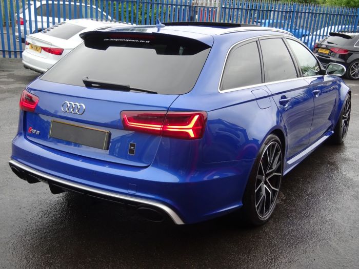 Audi RS6 4.0T FSI Quattro RS 6 Performance 5dr Tip Auto JUST LOOK AT THE SPEC NEARLY EVERY EXTRA RARE CAR Estate Petrol Blue
