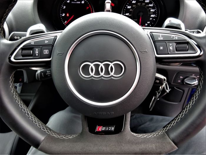 Audi RS3 2.5 TFSI Quattro 5dr S Tronic 65 REG SEPANG BLUE AUDI WARRANTY MAG RIDE DYNAMIC PACK SPORTS EXHAUST Hatchback Petrol Blue