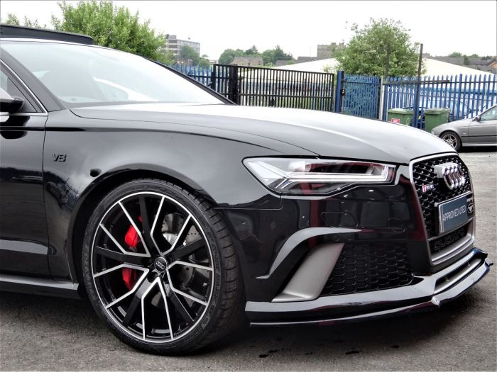 Audi RS6 4.0T FSI Quattro RS 6 Performance 5dr Tip Auto CRYSTAL BLACK BRAND NEW 120 MILES ONLY 67 REG 2018 Estate Petrol Black