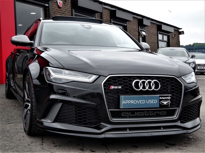 Audi RS6 4.0T FSI Quattro RS 6 Performance 5dr Tip Auto CRYSTAL BLACK BRAND NEW 120 MILES ONLY 67 REG 2018 Estate Petrol Black