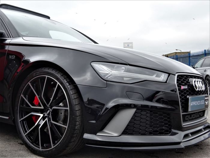 Audi RS6 4.0T FSI Quattro RS 6 Performance 5dr Tip Auto CRYSTAL BLACK BRAND NEW 120 MILES ONLY 67 REG 2018 Estate Petrol Black
