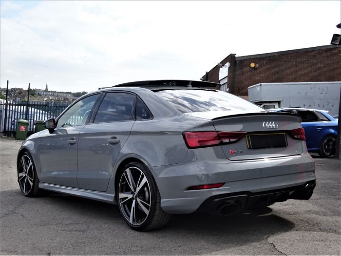 Audi RS3 2.5 TFSI Quattro S Tronic SALOON MASSIVE SPEC NARDO GREY 67 DESIGN PACK CERAMIC BRAKES Saloon Petrol Grey