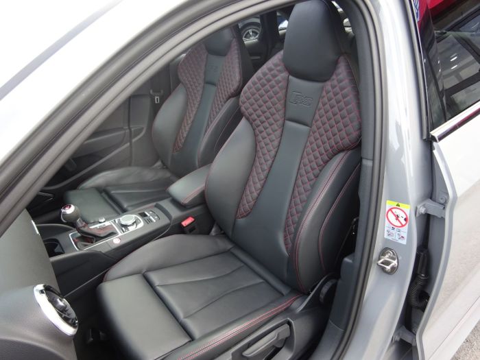 Audi RS3 2.5 TFSI Quattro S Tronic SALOON MASSIVE SPEC NARDO GREY 67 DESIGN PACK CERAMIC BRAKES Saloon Petrol Grey