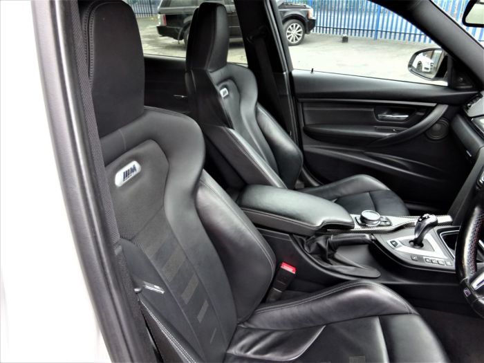 BMW M3 3.0 4dr DCT WITH EXTRAS MINERAL WHITE Saloon Petrol White