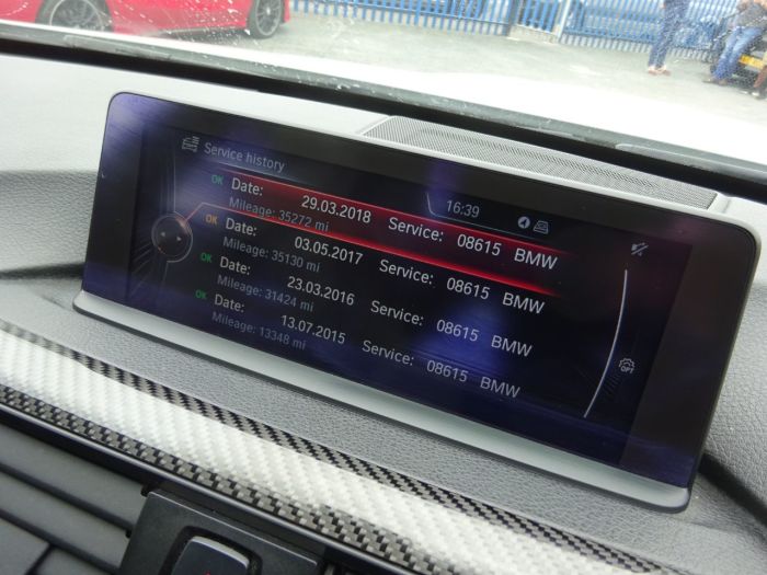 BMW M3 3.0 4dr DCT WITH EXTRAS MINERAL WHITE Saloon Petrol White