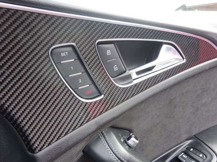 Audi RS6 4.0T FSI Quattro RS 6 Performance 5dr Tip Auto MASSIVE SPEC MANY EXTRAS 1 OWNER Estate Petrol Blue