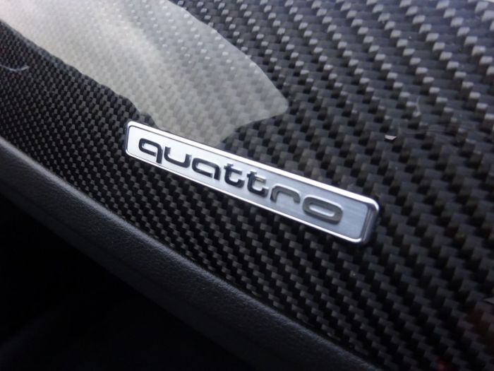 Audi RS6 4.0T FSI Quattro RS 6 Performance 5dr Tip Auto MASSIVE SPEC MANY EXTRAS 1 OWNER Estate Petrol Blue