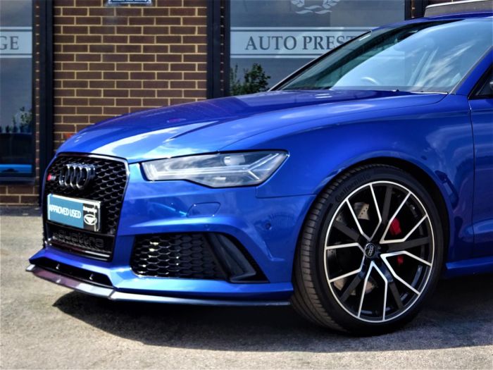 Audi RS6 4.0T FSI Quattro RS 6 Performance 5dr Tip Auto MASSIVE SPEC MANY EXTRAS 1 OWNER Estate Petrol Blue