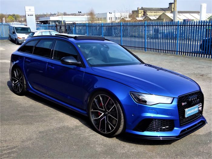 Audi RS6 4.0T FSI Quattro Performance AKRAPOVIC MASSIVE SPEC 67 REG LOW MILEAGE OVER 10K EXTRAS Estate Petrol Sepang Blue Pearl Effect