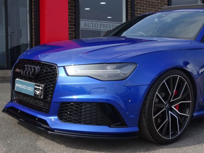 Audi RS6 4.0T FSI Quattro Performance AKRAPOVIC MASSIVE SPEC 67 REG LOW MILEAGE OVER 10K EXTRAS Estate Petrol Sepang Blue Pearl Effect